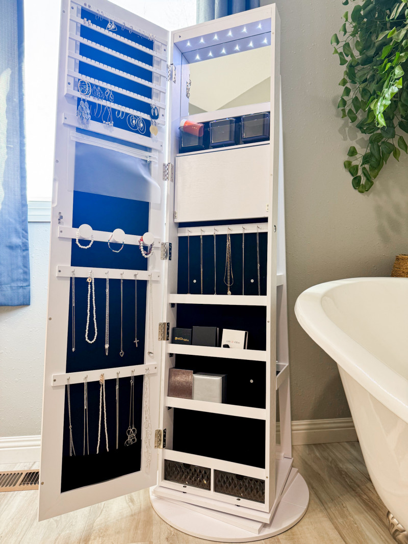 SONGMICS Lockable Mirror Jewelry Cabinet Review (+ Jewelry Box Giveaway!).