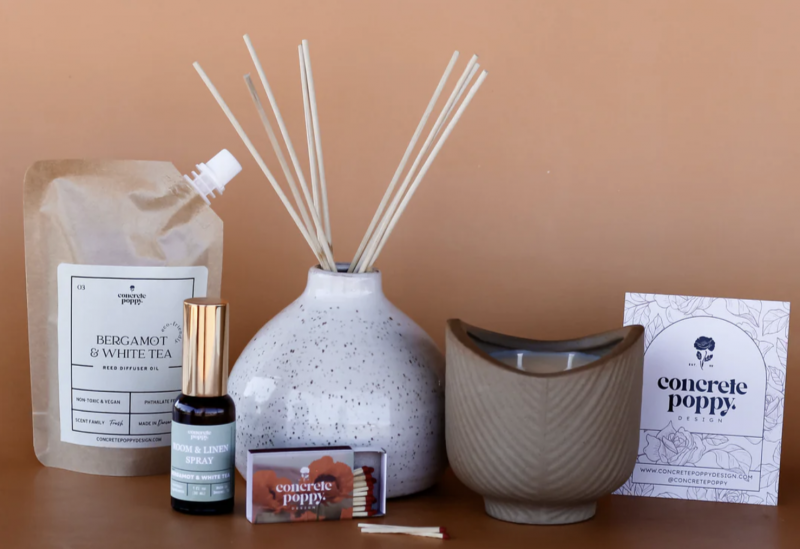 Concrete Poppy Spring Deluxe - Gift Set.