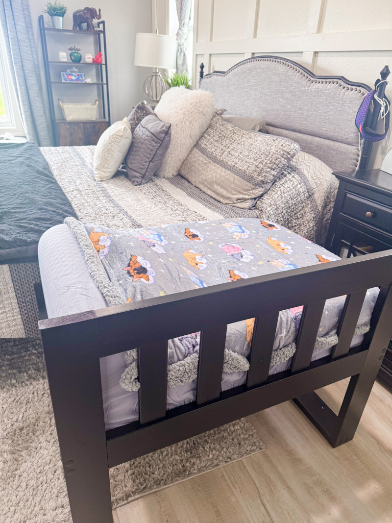 Sleepy Hippo Bedside Dog Bed Review.