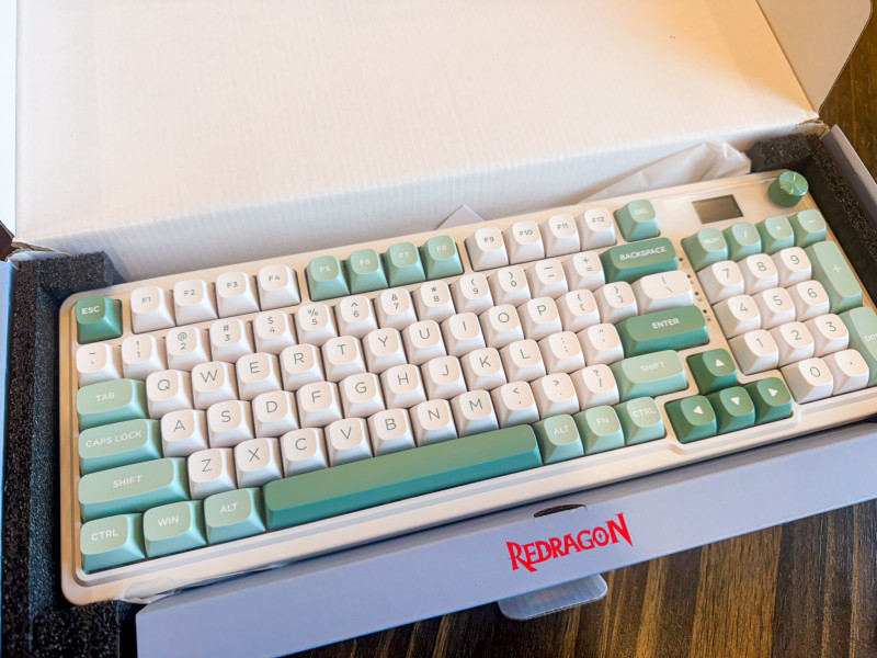 Redragon GALATIN PRO K719 Gaming Keyboard Review + Giveaway.