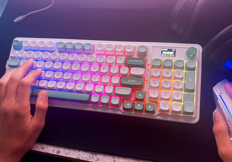 Redragon GALATIN PRO K719 Gaming Keyboard Review + Giveaway.