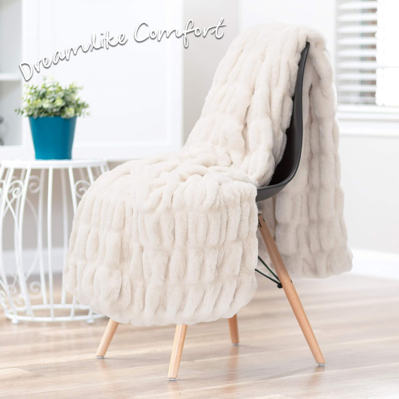 College Dorm, Dorm Room Must-Haves, Dorm Room Essentials, College Apartment