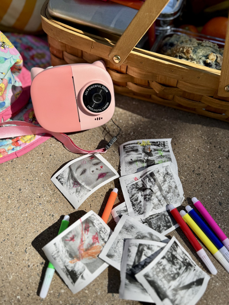 Rongta Portable Instant Camera for Kids + Giveaway (2 Winners!).