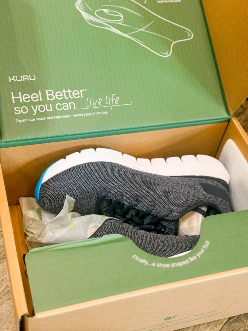 KURU FLEX Via Sneakers Review - Fresh & Clean Style For Fall.