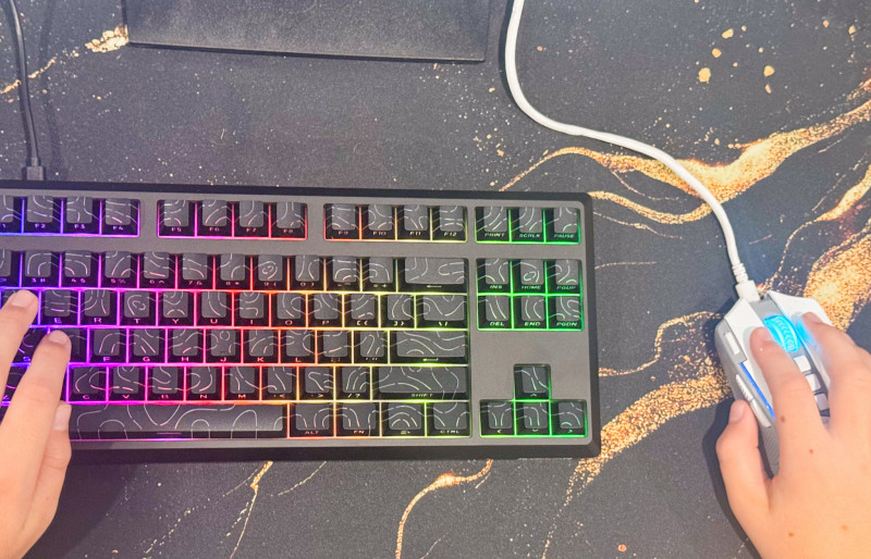 Redragon URANUS K737 PRO Gaming Keyboard Review.