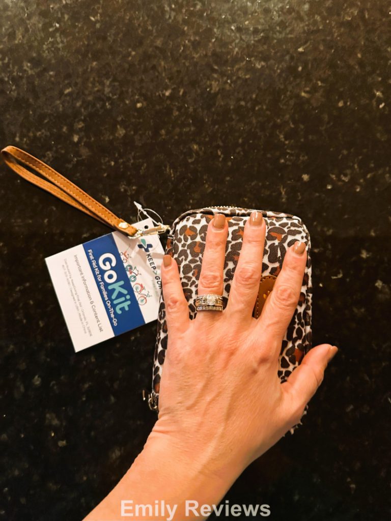 Keep Going First Aid Kits, Adult Gift Ideas, Teen Gift Ideas, Stocking Stuffers, School Backpacks, Sports Bags, Gym Bags