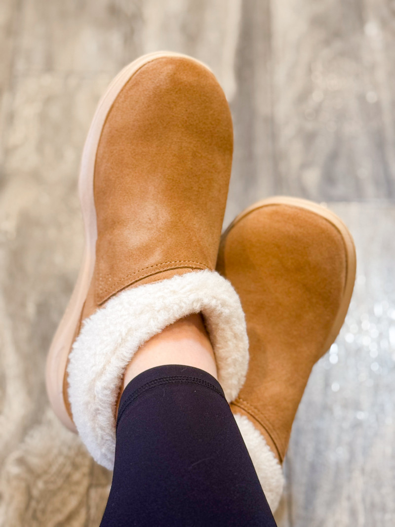 KURU: Gorgeous (And Healthy!) DRAFT Lahti Fashion Boots For Fall + Winter.