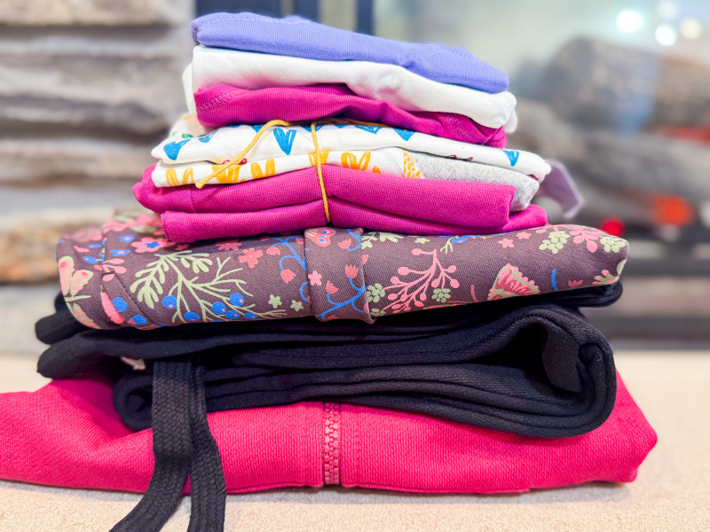 Mightly Review - Kids Holiday Styles & More! (+ Giveaway).