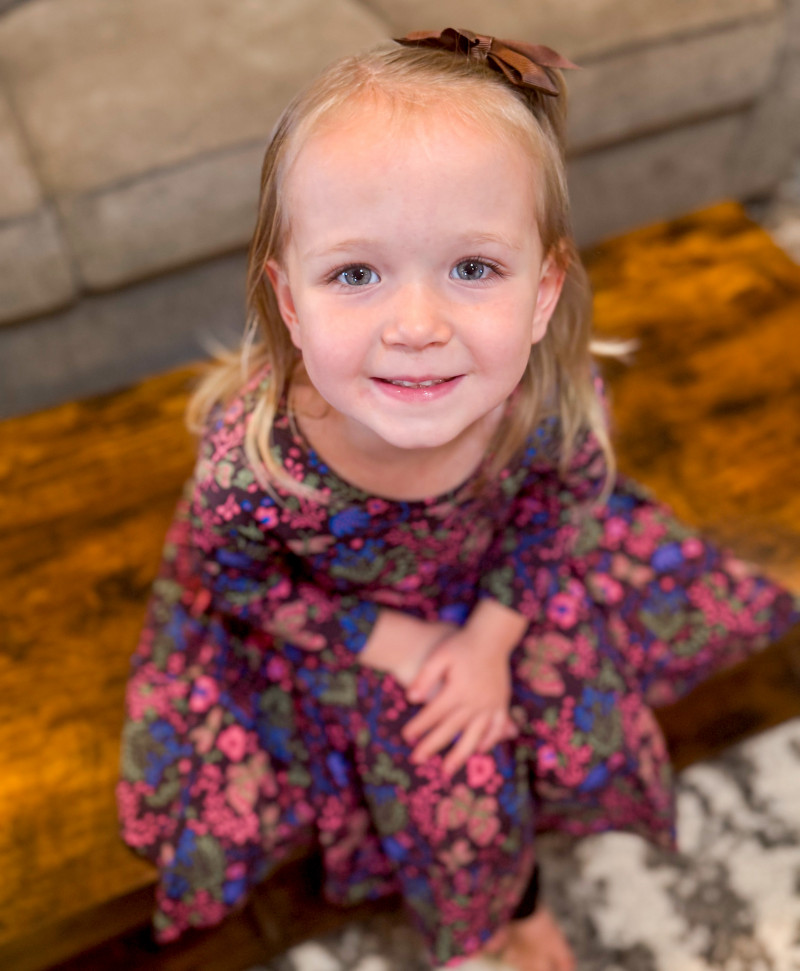 Mightly Review - Kids Holiday Styles & More! (+ Giveaway).