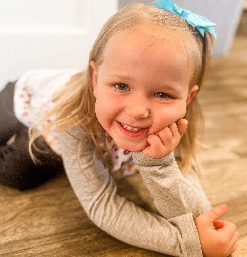 Mightly Review - Kids Holiday Styles & More! (+ Giveaway).