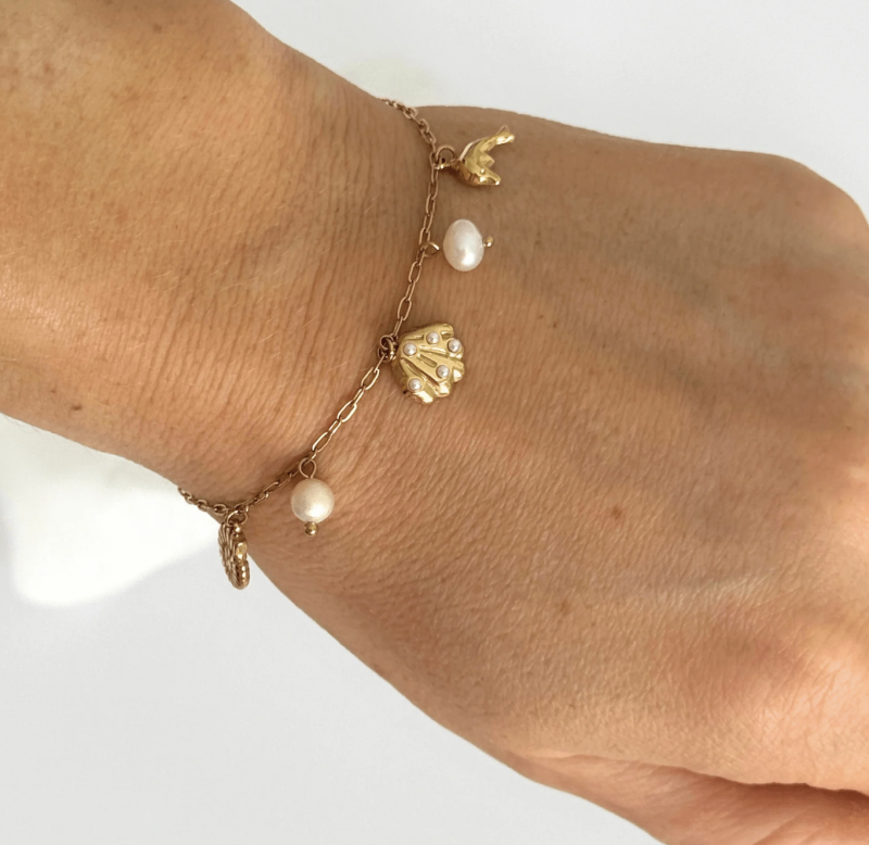 Ezra Gems Sea Charms Pearl Bracelet.