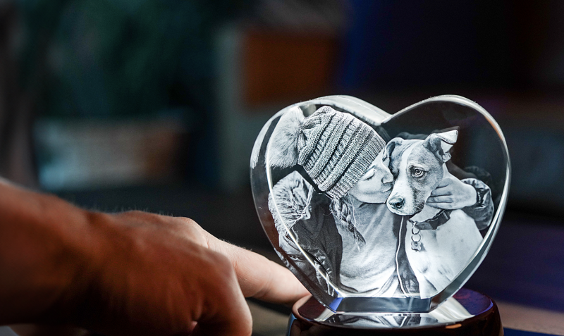 Beyond Memories: 3D Photo Engraving Crystal Keepsake – Heart Giveaway!