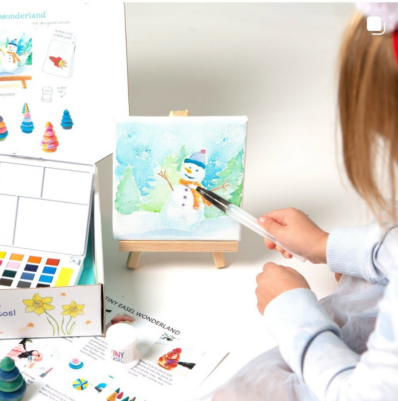 Why Tiny Easel Is the Perfect Gift.
