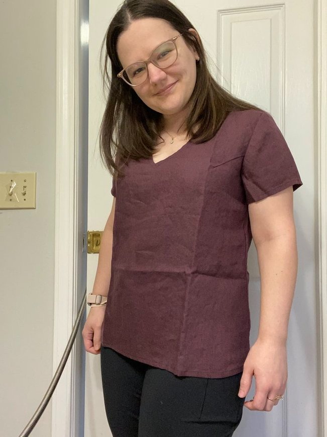 not perfect linen luca v-neck in grape wine