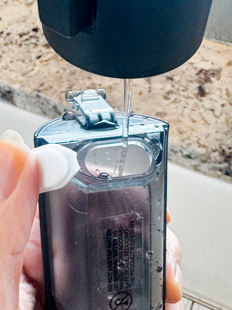 Neakasa Magic 1 Handheld Vacuum Steamer Review.