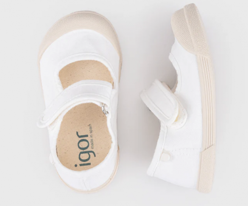 JustShoesForKids Igor Girl's Lona Mercedes Shoes.