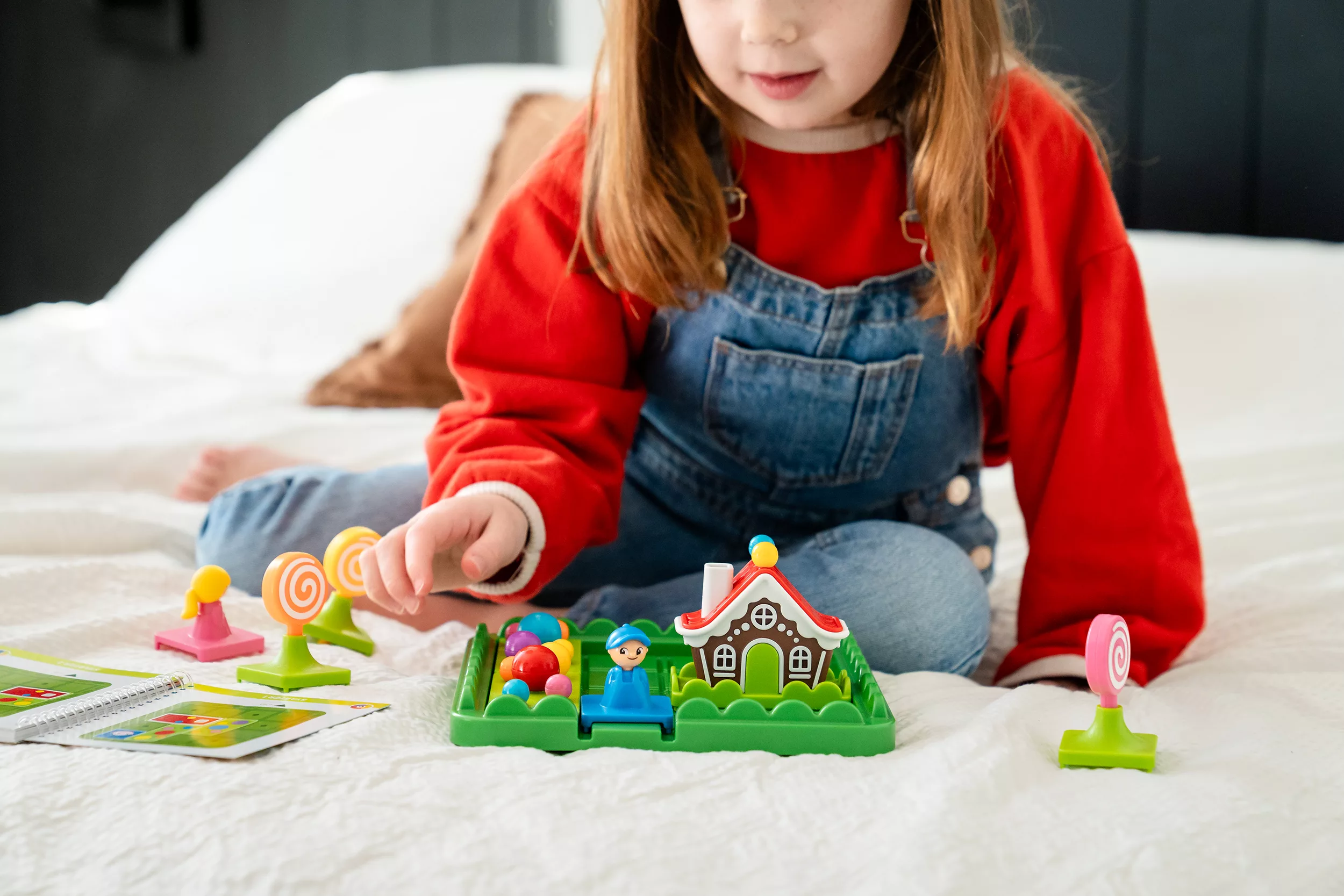 SmartGames Hansel & Gretel’s Candy Adventure.