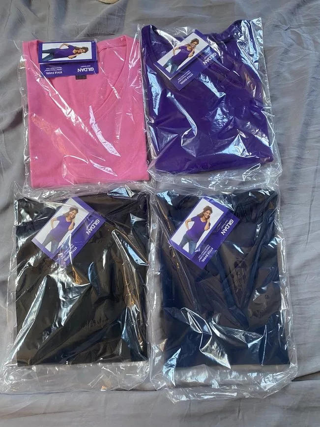 Gildan® 5V00L v-neck shirt for women