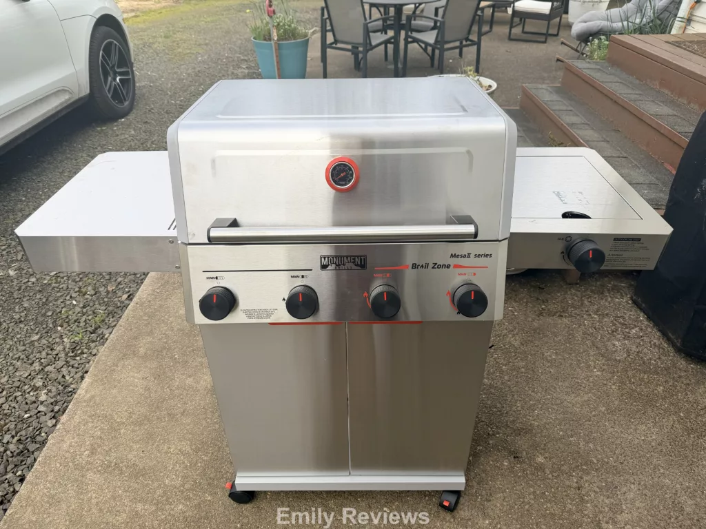 Monument Mesa II 415BZ review, Monument grill review, budget gas grill, propane grill with side burner, best gas grill under 500, backyard grill ideas, grill rain cover review