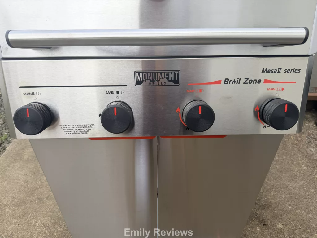 Monument Mesa II 415BZ review, Monument grill review, budget gas grill, propane grill with side burner, best gas grill under 500, backyard grill ideas, grill rain cover review