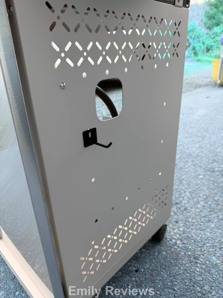 Monument Mesa II 415BZ review, Monument grill review, budget gas grill, propane grill with side burner, best gas grill under 500, backyard grill ideas, grill rain cover review