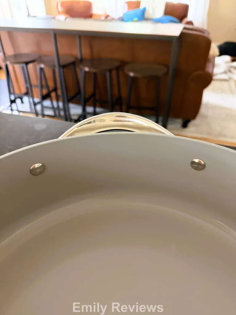 Caraway rondeau pan review, best non-toxic cookware set 2026, ceramic nonstick pan review, Caraway Cookware Honest Review, best sauté pan for home cooks, Is caraway cookware worth it, modern aesthetic cookware set, easy cleanup nonstick pan, best cookware for busy families, Caraway Deluxe Cookware Set review, healthy cookware alternatives, stylish kitchen cookware upgrade, best ceramic pans for everyday cooking