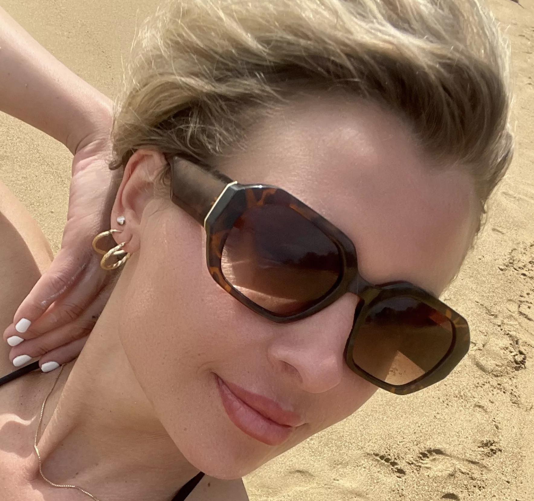 Velvet Eyewear Nina Sunglasses.