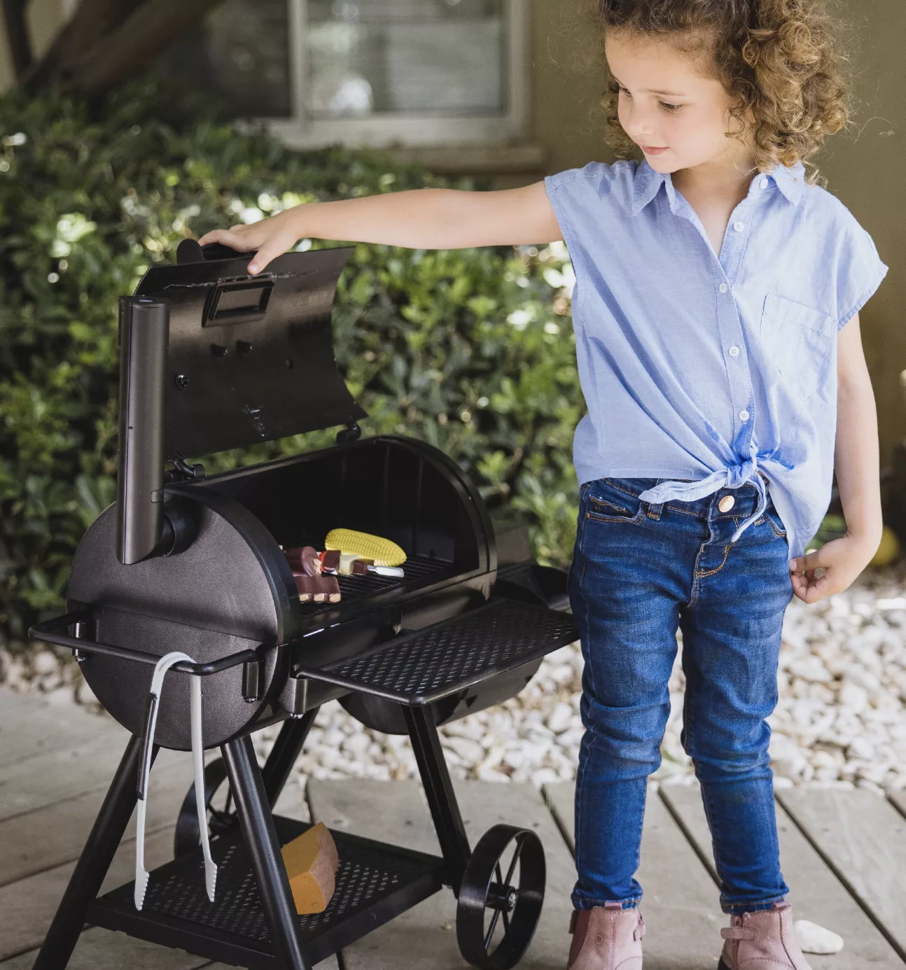 Oklahoma Joe Toy Smoker Set By Red Toolbox.
