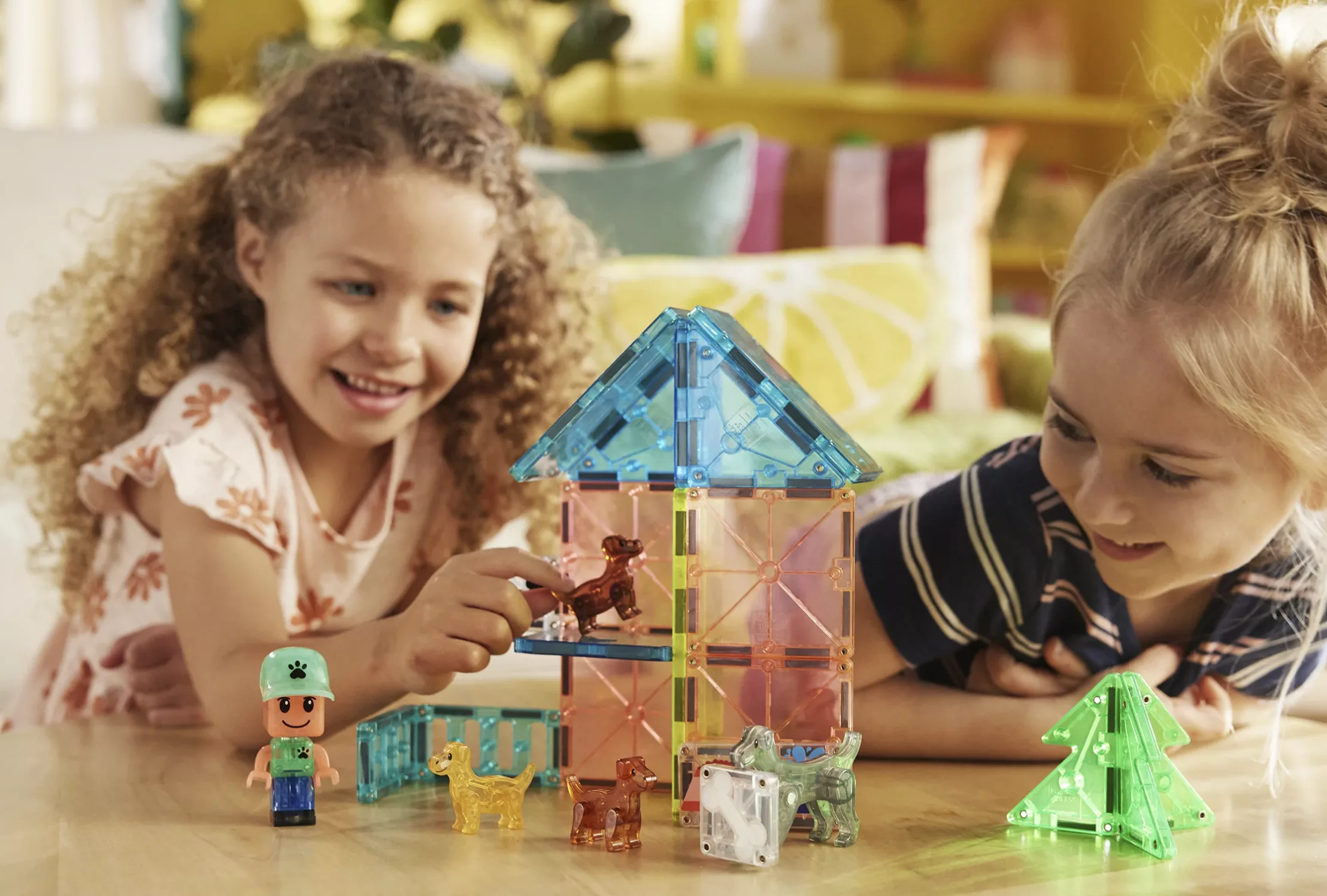 MAGNA-TILES Puppy Park 27-Piece Magnetic Construction Set.