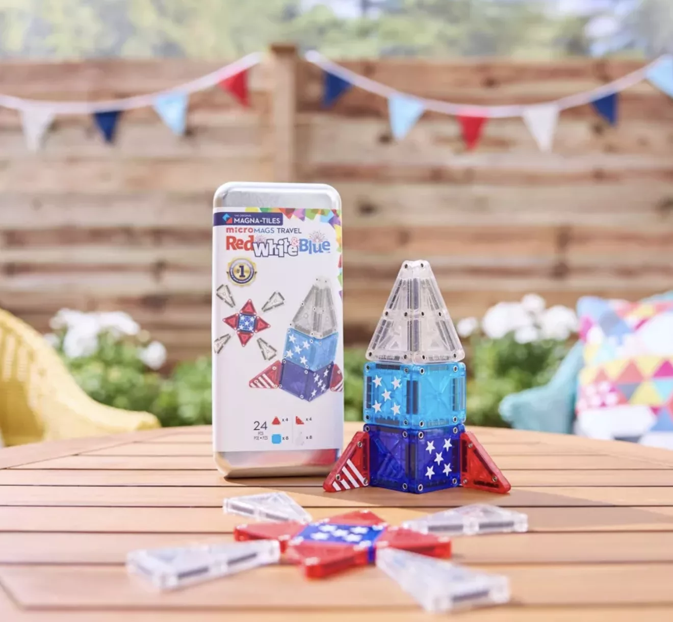 MAGNA-TILES MicroMAGS Travel Set - Red White and Blue.