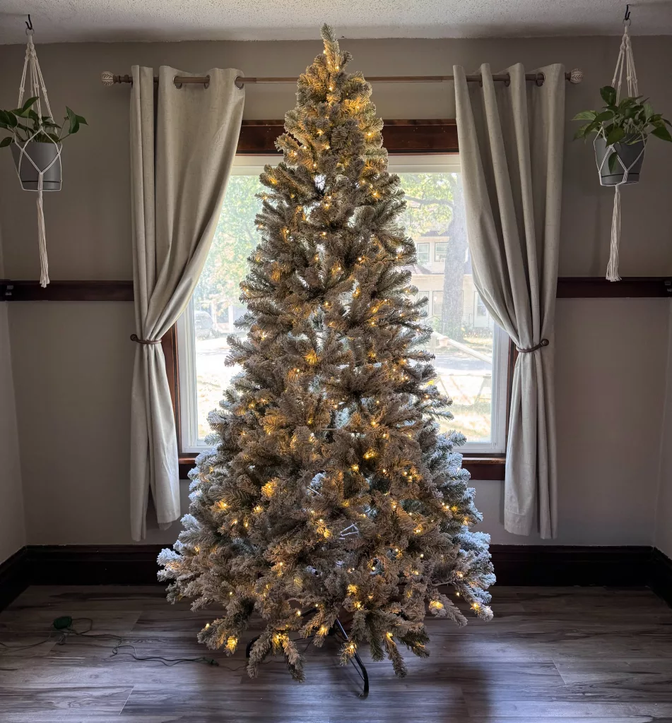 King of Christmas 8' Prince Flock tree