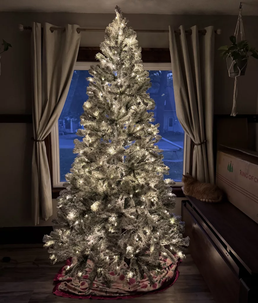King of Christmas 8' Prince Flock tree