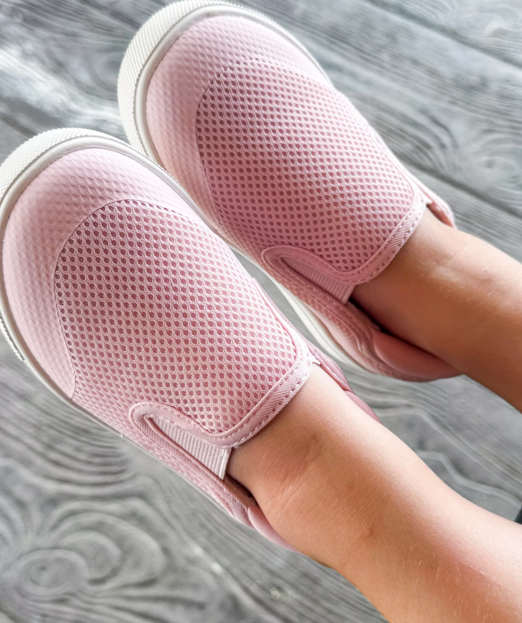 Stonz Shoes: Perfect For Preschoolers Heading To School!