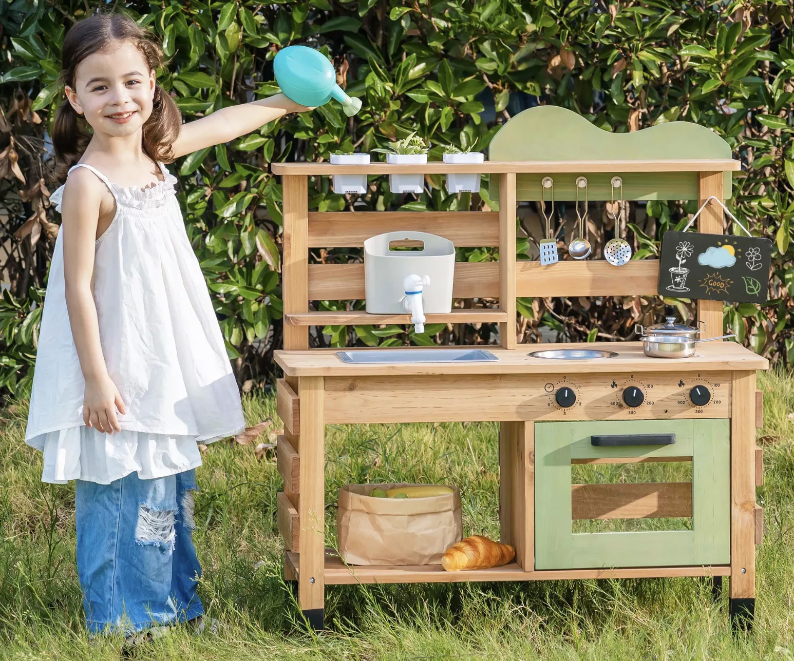 Robud Outdoor Mud Play Kitchen with Removable Sink.