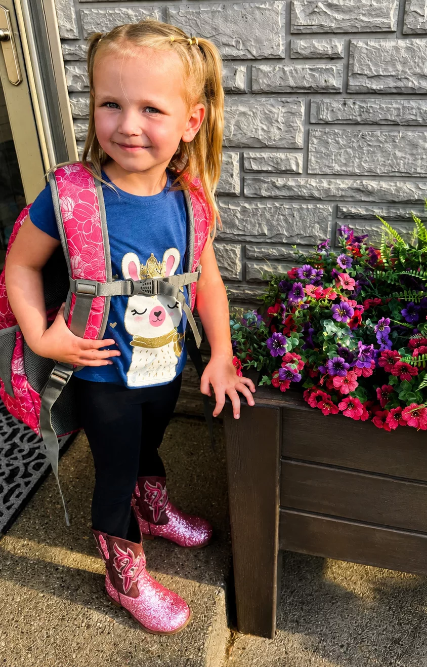 DREAM PAIRS Review: Girls Footwear For Every Mood! (+ Dream Pairs Coupon Code!).