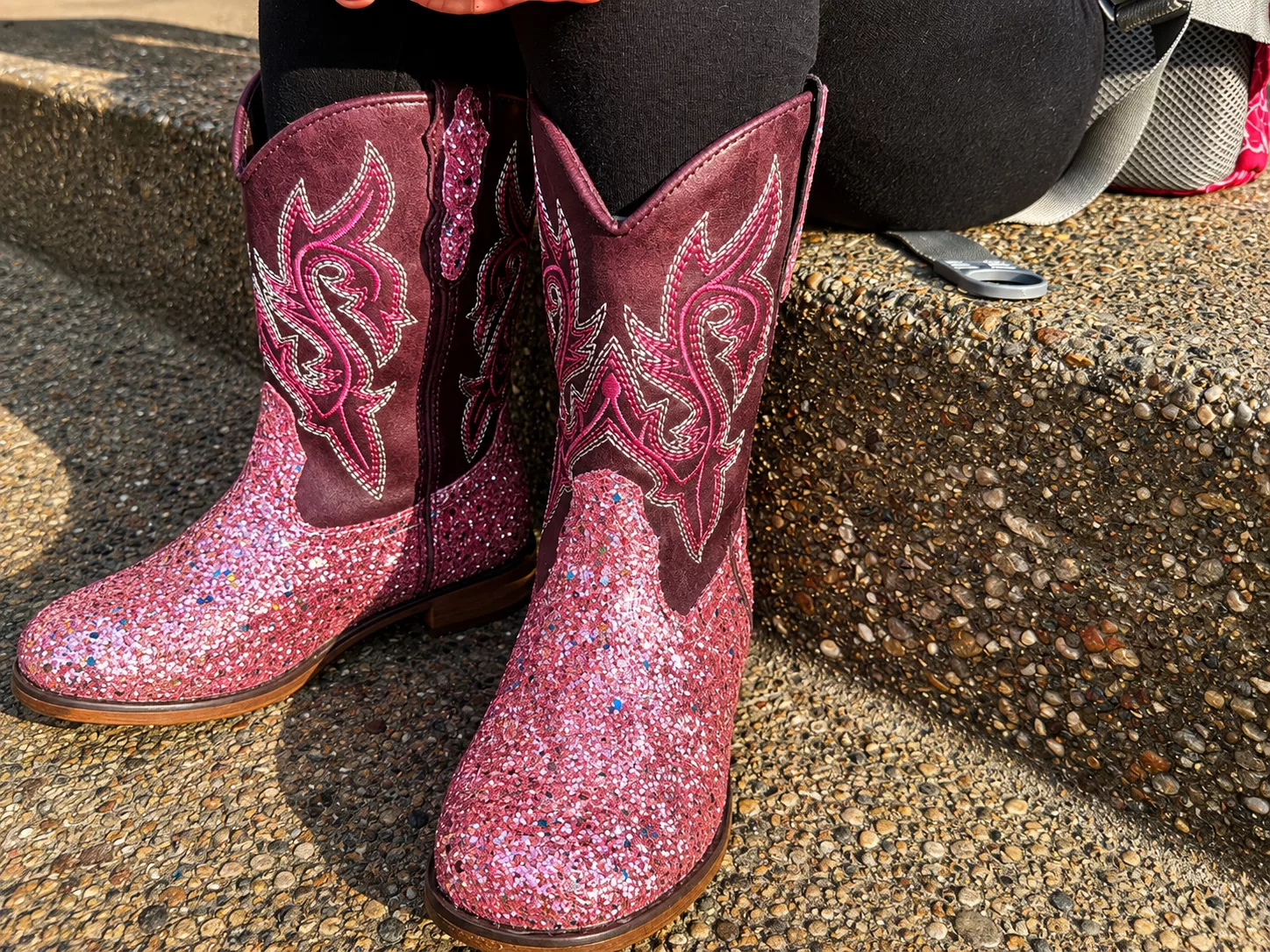 DREAM PAIRS Review: Girls Footwear For Every Mood! (+ Dream Pairs Coupon Code!).