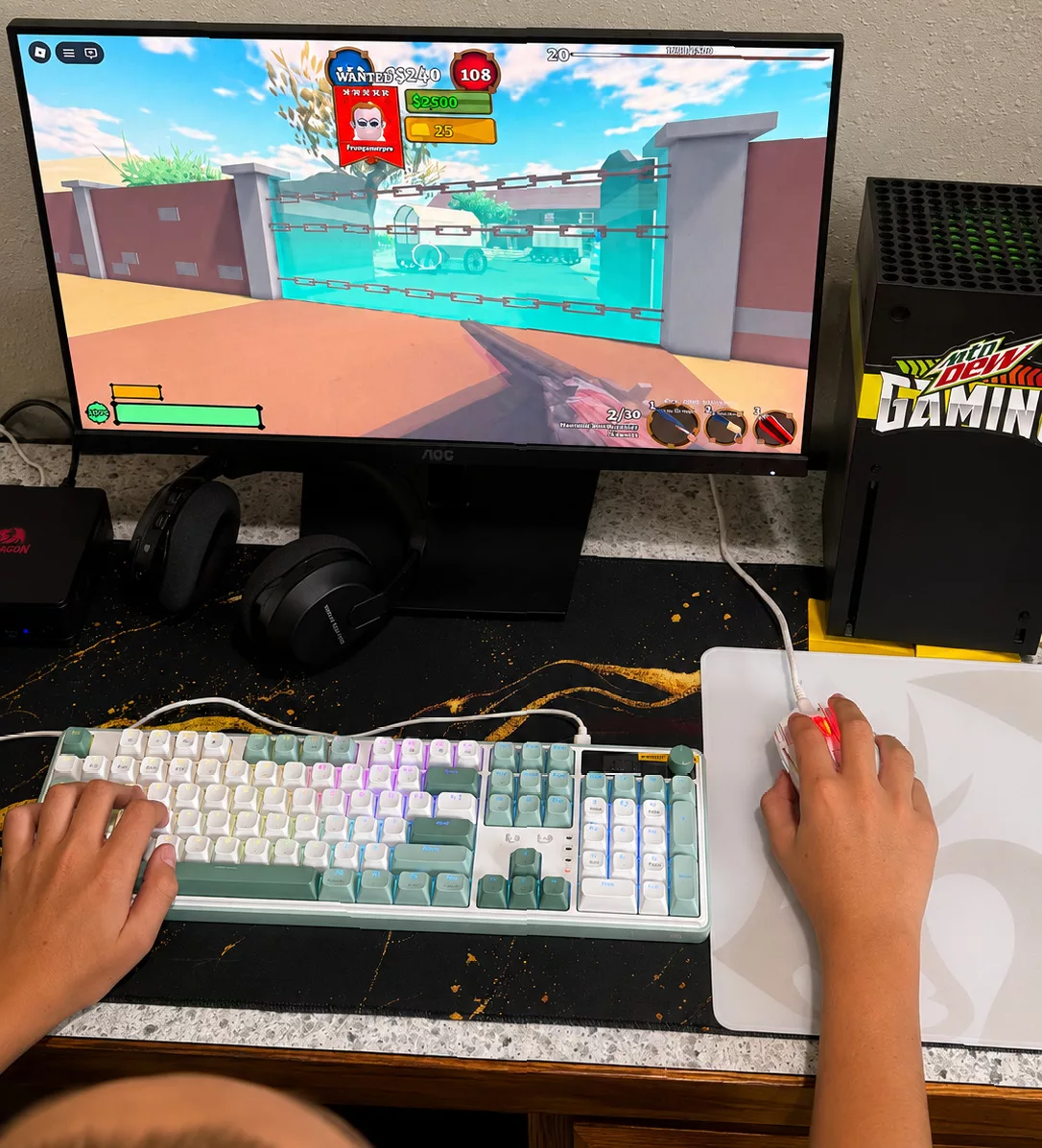 Redragon Review: PREDATOR M612 PRO Mouse, WYVERN K761 PRO Keyboard, & PG1M Glass Gaming Mouse Pad (+ GIVEAWAY!).