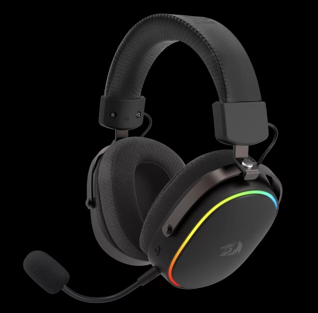 Redragon FURY H831 Wireless Gaming Headset.