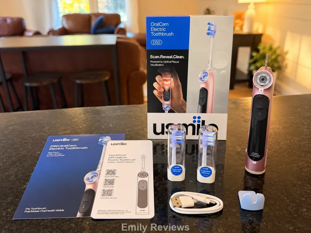usmile D50 review, usmile D50 OralCam Toothbrush, OralCam toothbrush review, electric toothbrush with camera, smart electric toothbrush, plaque visualization toothbrush, usmile toothbrush, electric toothbrush gift, practical holiday gifts, holiday gifts for gadget lovers