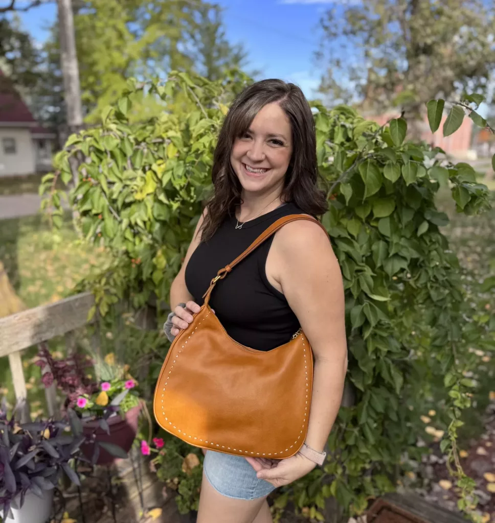 true couture saldo bag