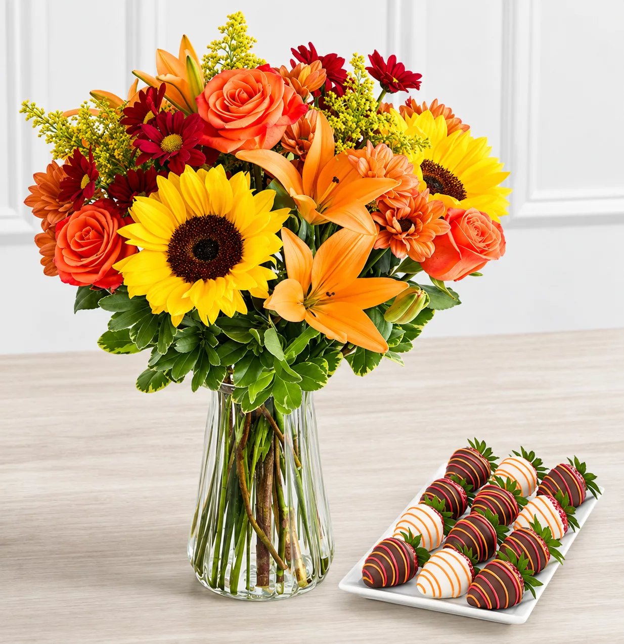 Shari's Berries Flowers & Chocolate-Covered Strawberries: A Winning Gift Combination.