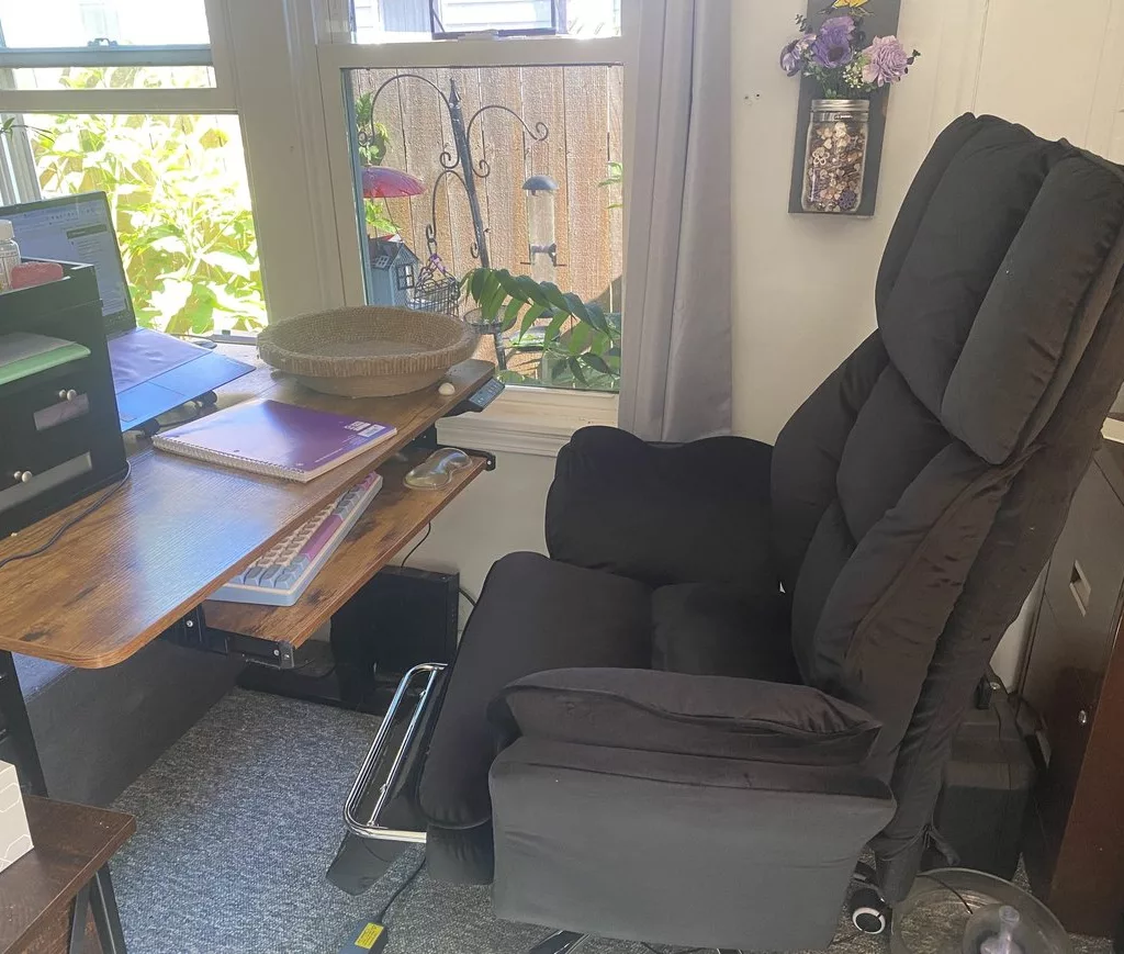 HOMRELEXA Full-back pet-friendly Cross-Legged Office Chair Review HOMRELEXA office chair review